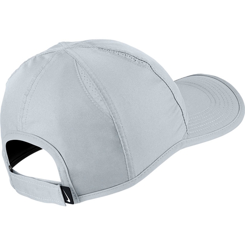 nike featherlight tennis hat